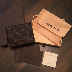 Louis Vuitton Mens Multiple Wallet
